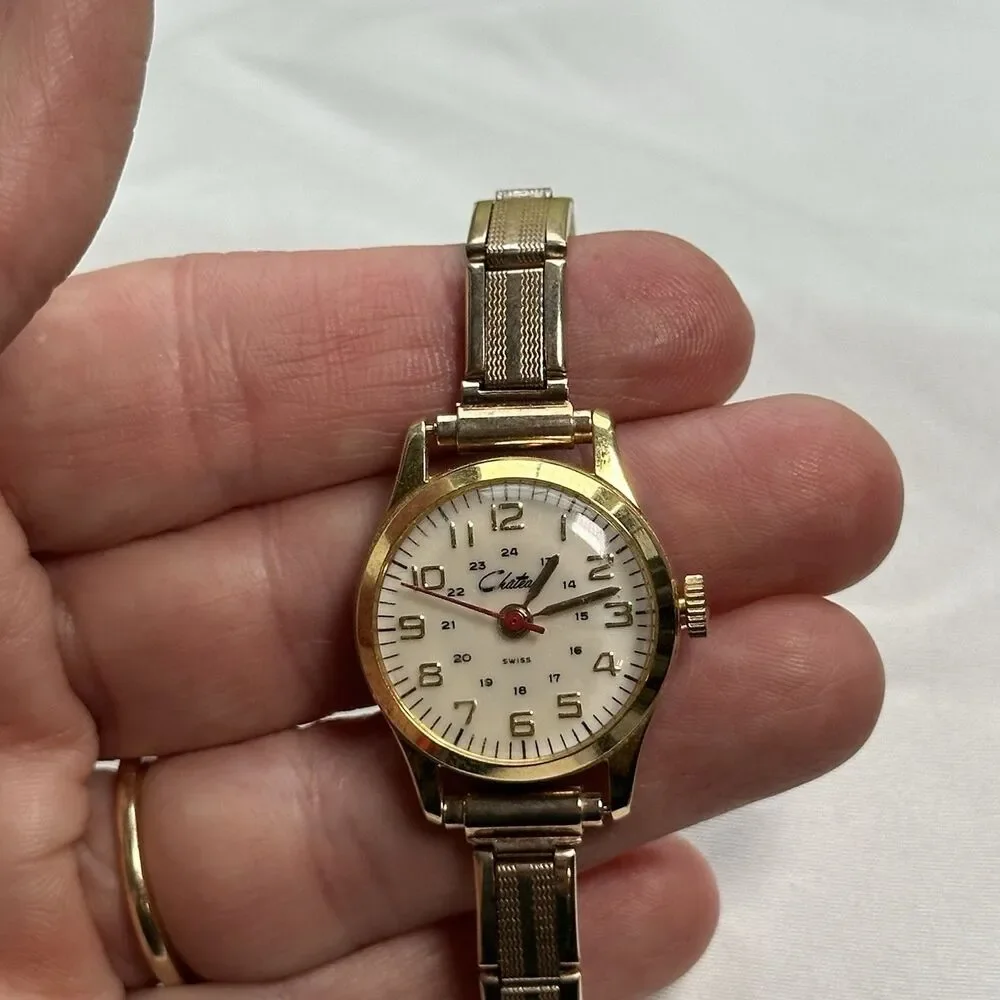 Vintage Chateau Swiss Manual Wind Wristwatch Gold Tone Works 28mm